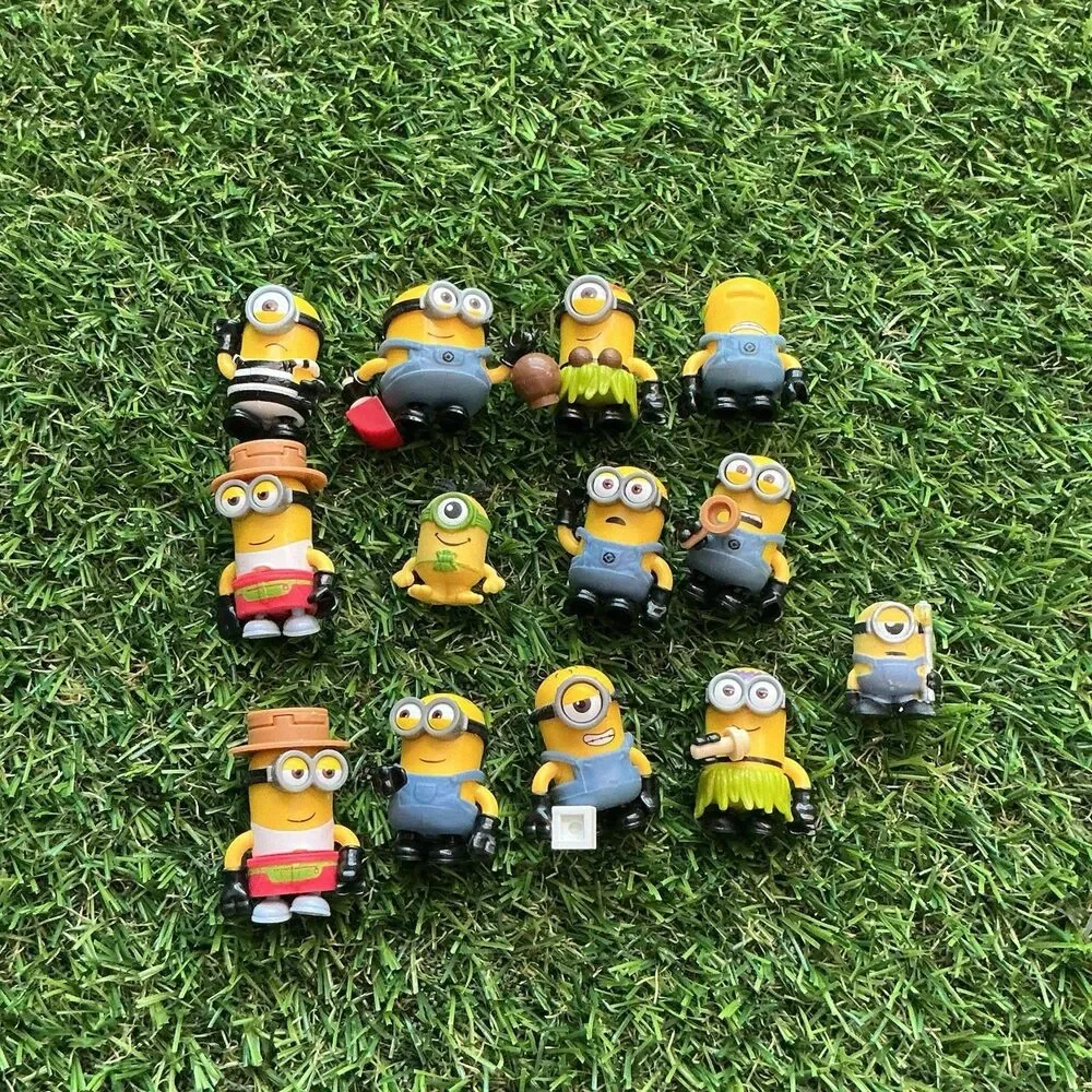 Lot of 13 Minions Mini Figures Despicable Me Assorted Characters Toys 1-1.5”